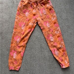 Like New Disney women’s pajama bottoms